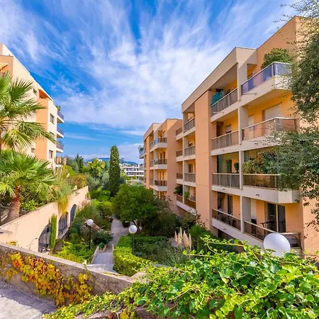 Les Cyclemans At Chateau Sainte Anne - Happy Apartment *